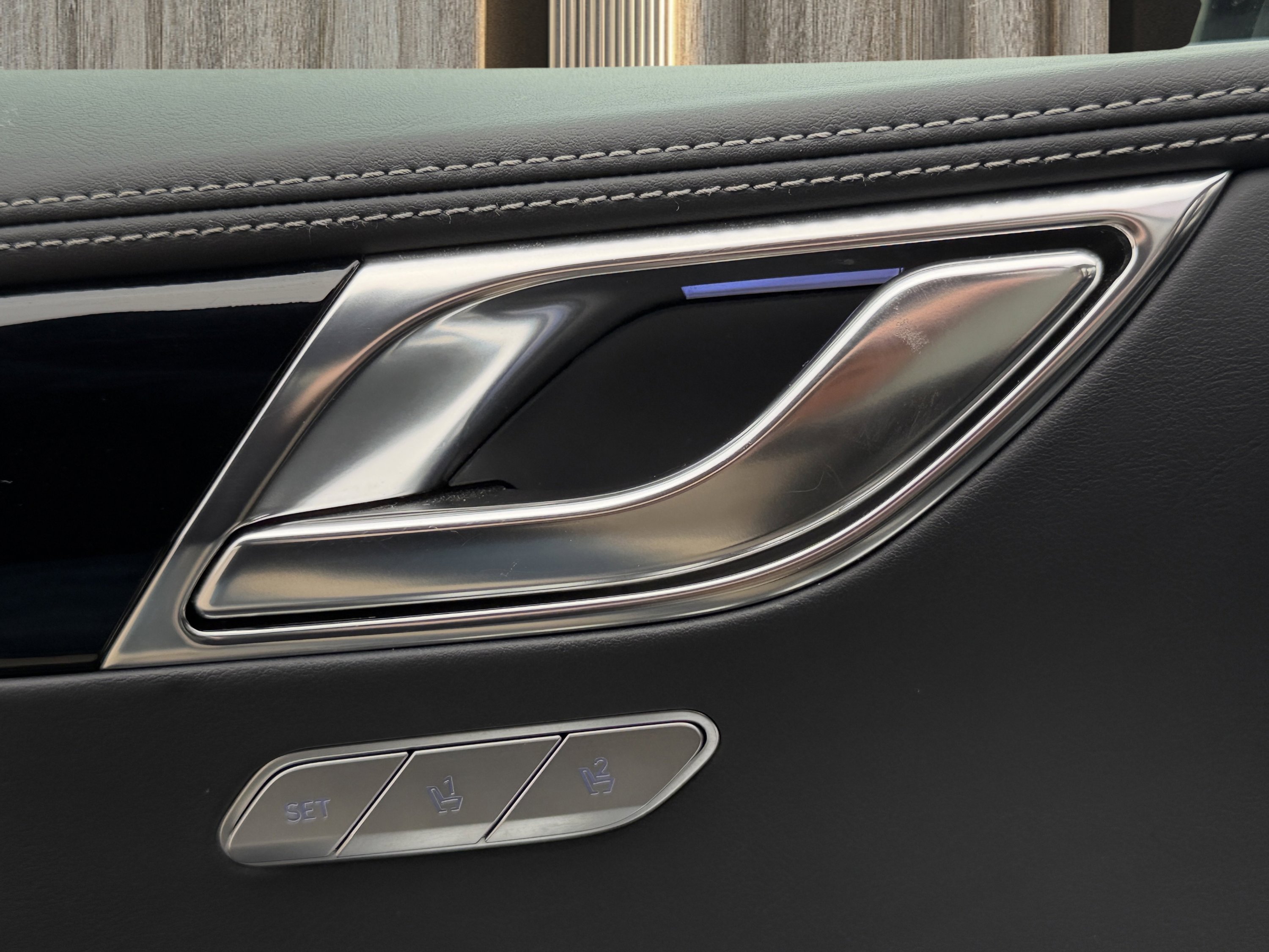 Used 2025 Genesis GV80 2.5T Standard image 23