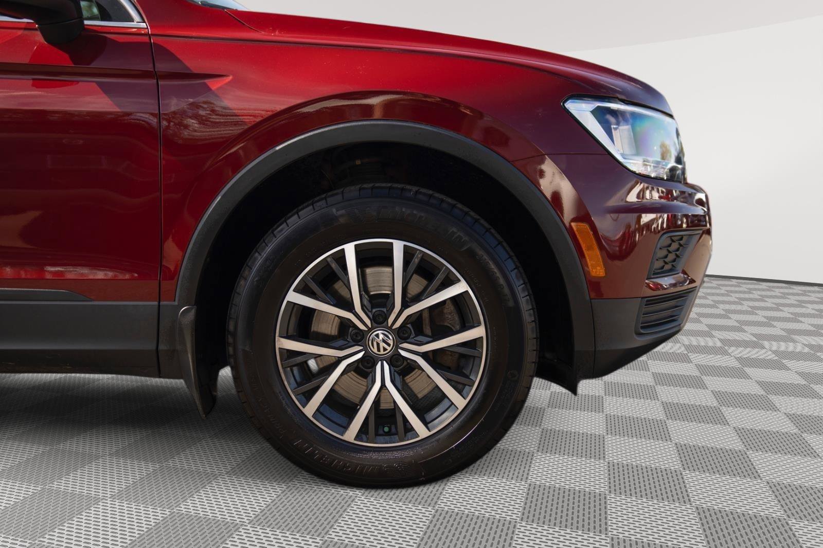 Used 2019 Volkswagen Tiguan S image 25