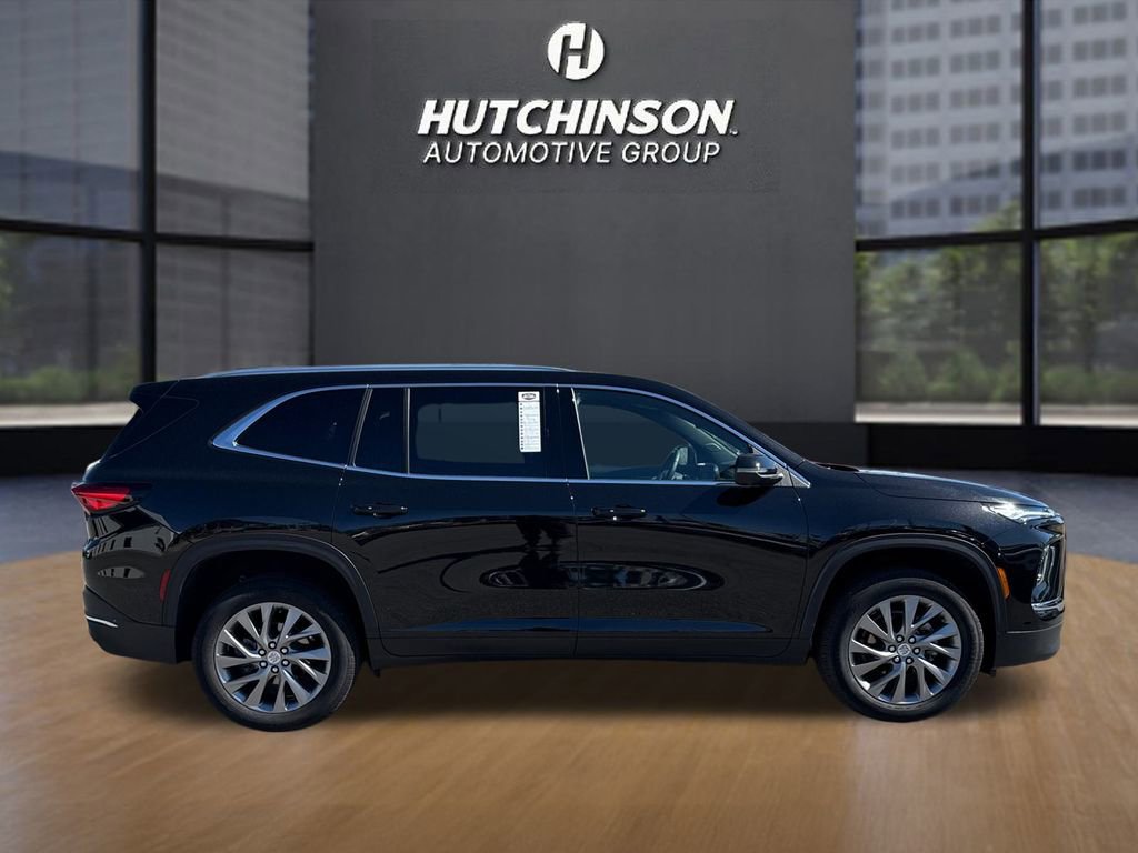 Certified 2025 Buick Enclave Preferred image 8