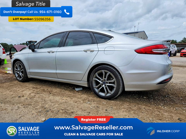 Used 2017 Ford Fusion SE w/ Equipment Group 201A FWD image 3