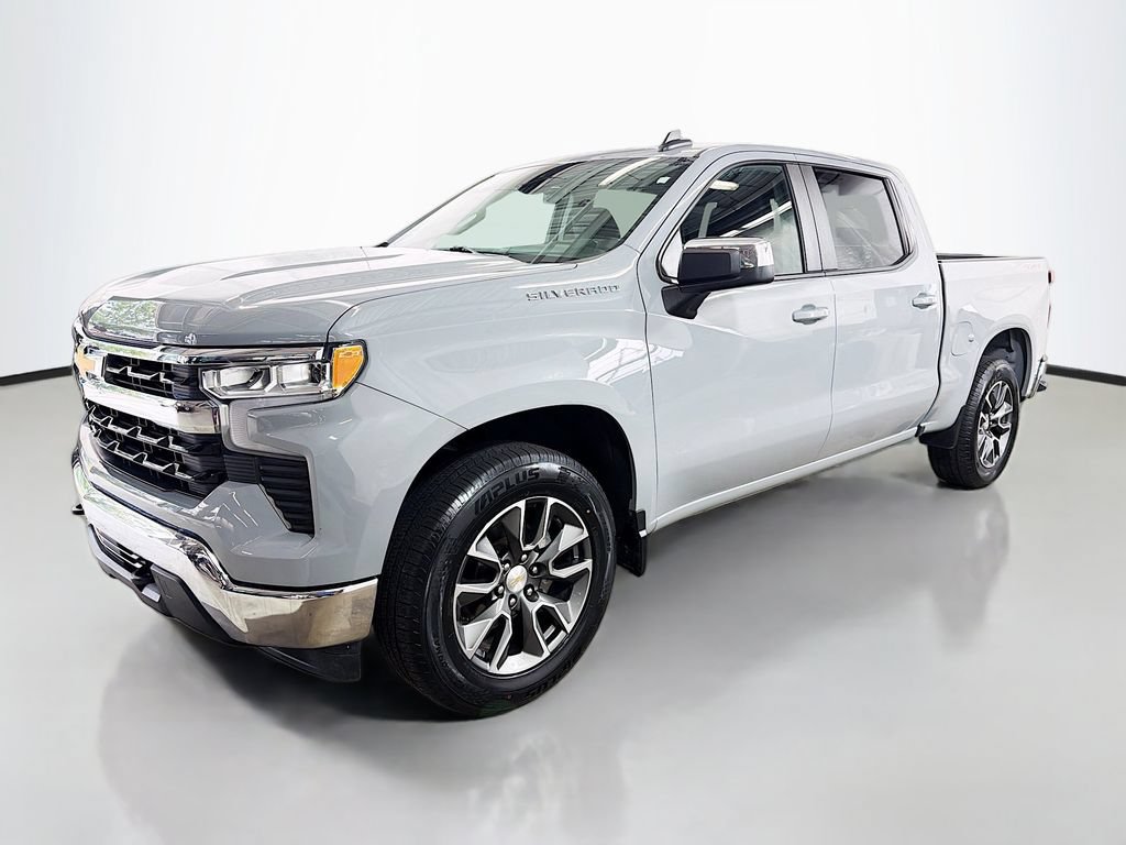 Used 2024 Chevrolet Silverado 1500 LT AWD/4WD image 5