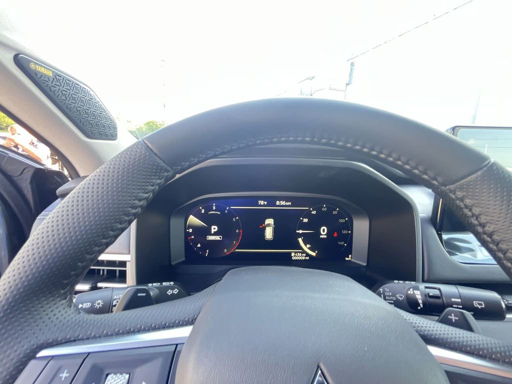 New 2025 Mitsubishi Outlander SE image 15