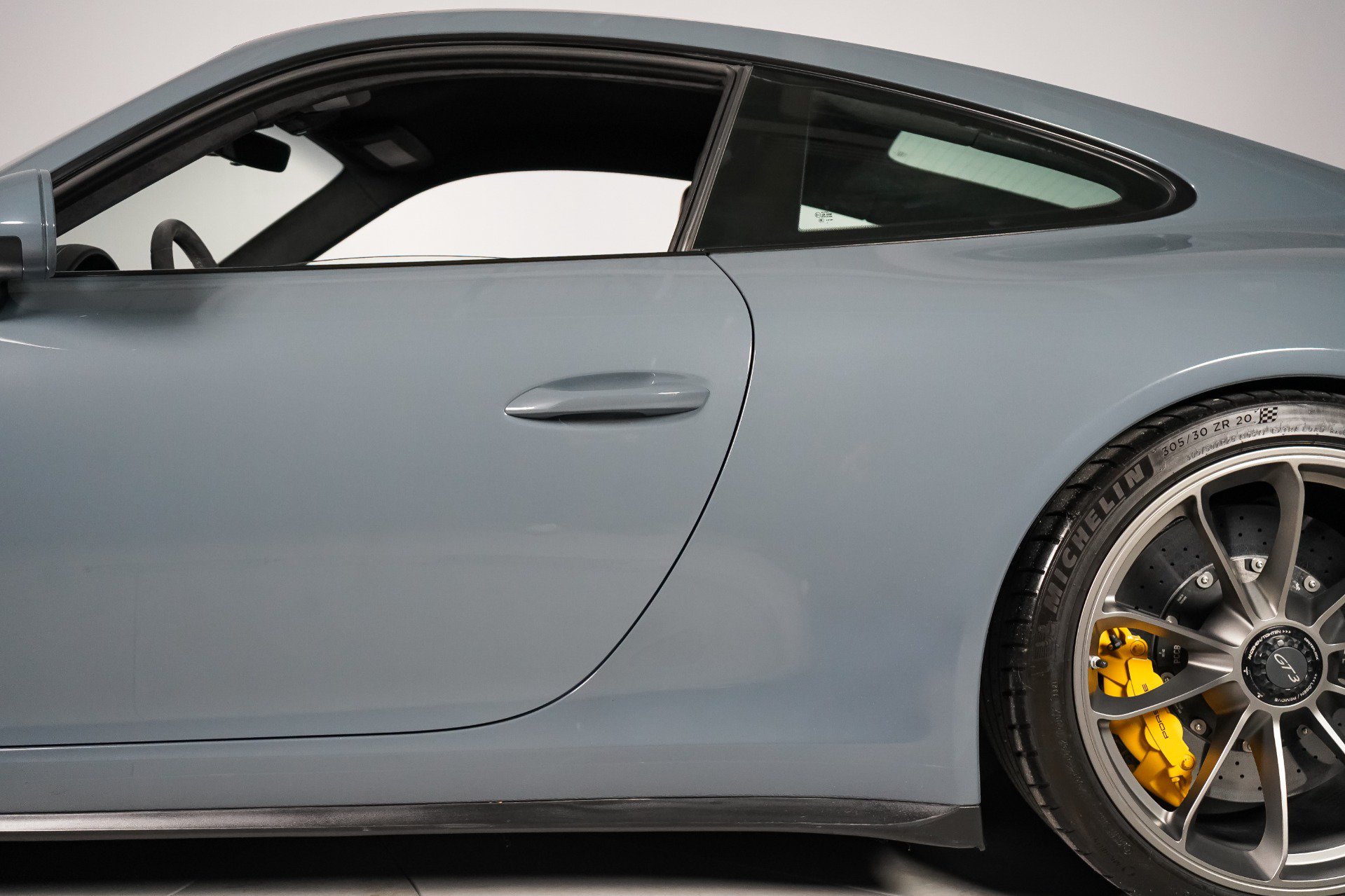Used 2018 Porsche 911 GT3 RWD image 10