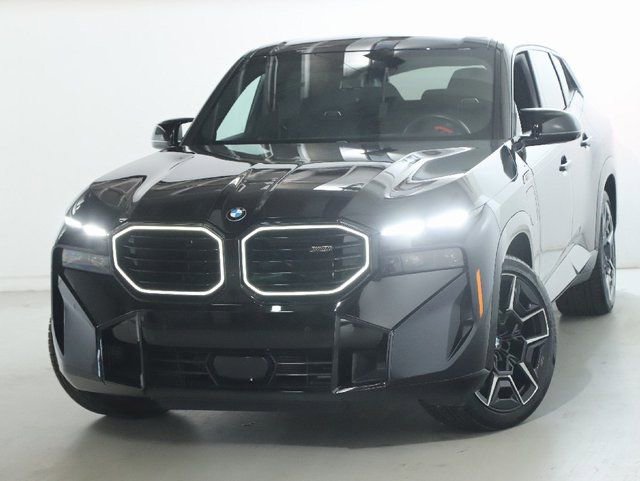 Used 2024 BMW XM image 3
