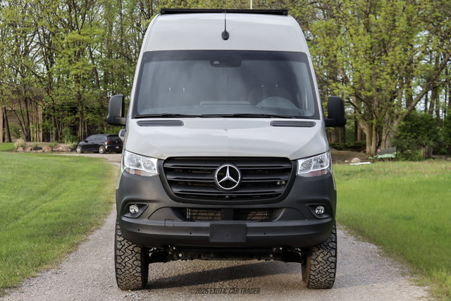Used 2023 Mercedes-Benz Sprinter 2500 image 13