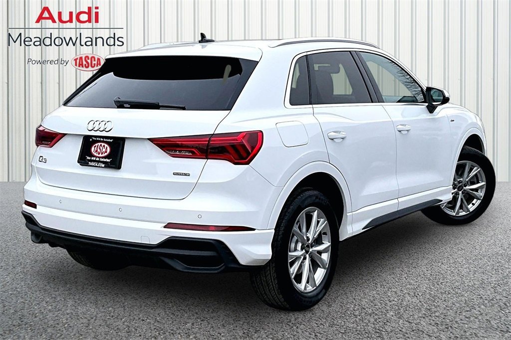 Used 2025 Audi Q3 2.0T Premium w/ Convenience Package image 6