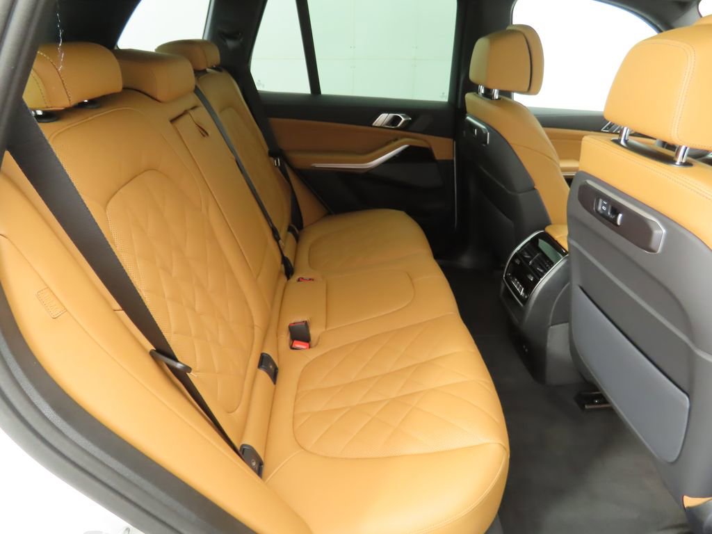 New 2026 BMW X5 xDrive40i w/ M Sport Package image 22