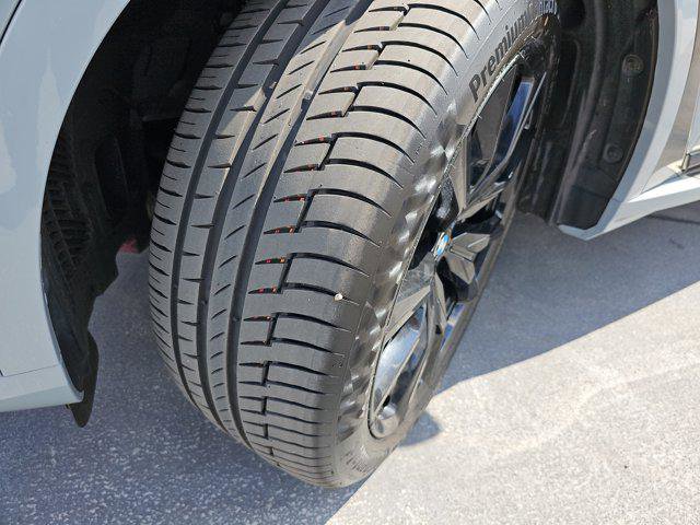 Certified 2024 BMW X7 xDrive40i w/ M Sport Package image 35