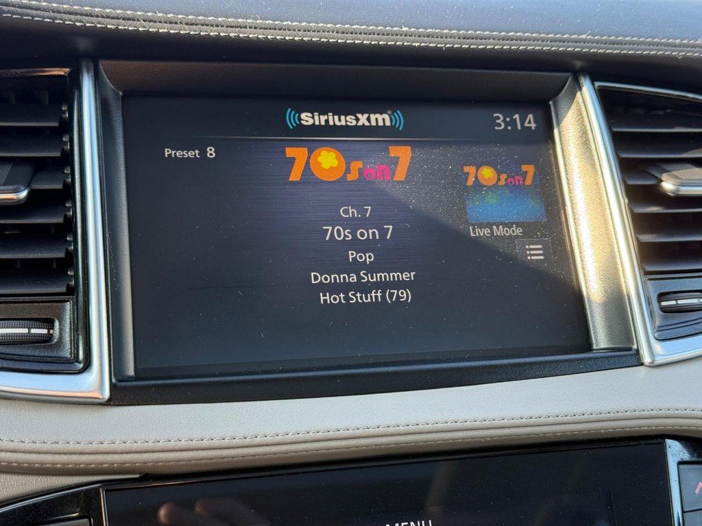 Used 2024 INFINITI QX50 Luxe image 16