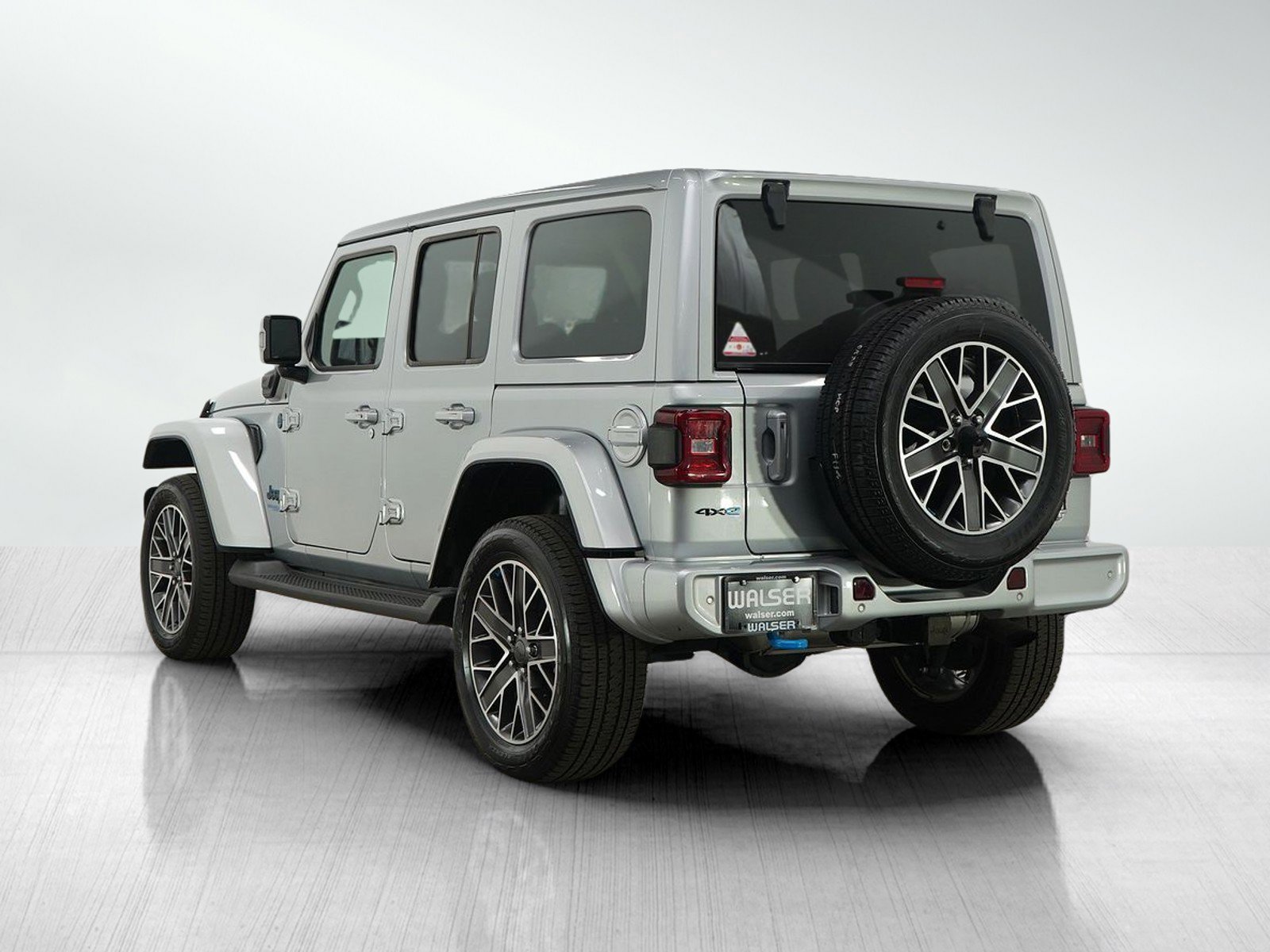 Used 2022 Jeep Wrangler Unlimited Sahara image 3