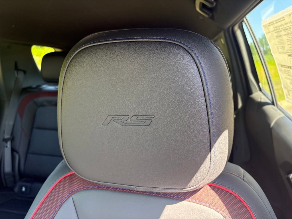 New 2026 Chevrolet Equinox RS w/ Safety and Technology Package AWD/4WD image 2