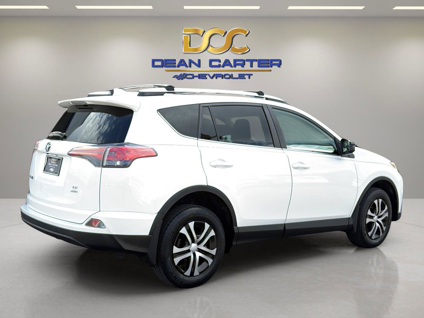 Used 2016 Toyota RAV4 LE AWD/4WD image 5