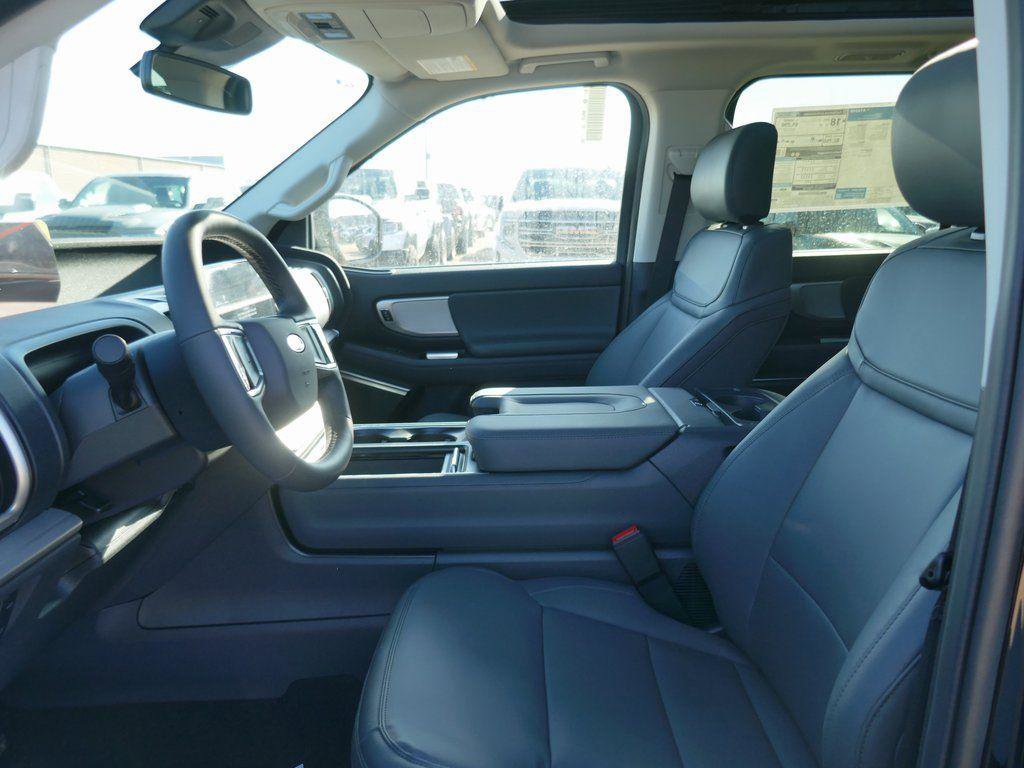 New 2026 Ford Expedition Active image 13