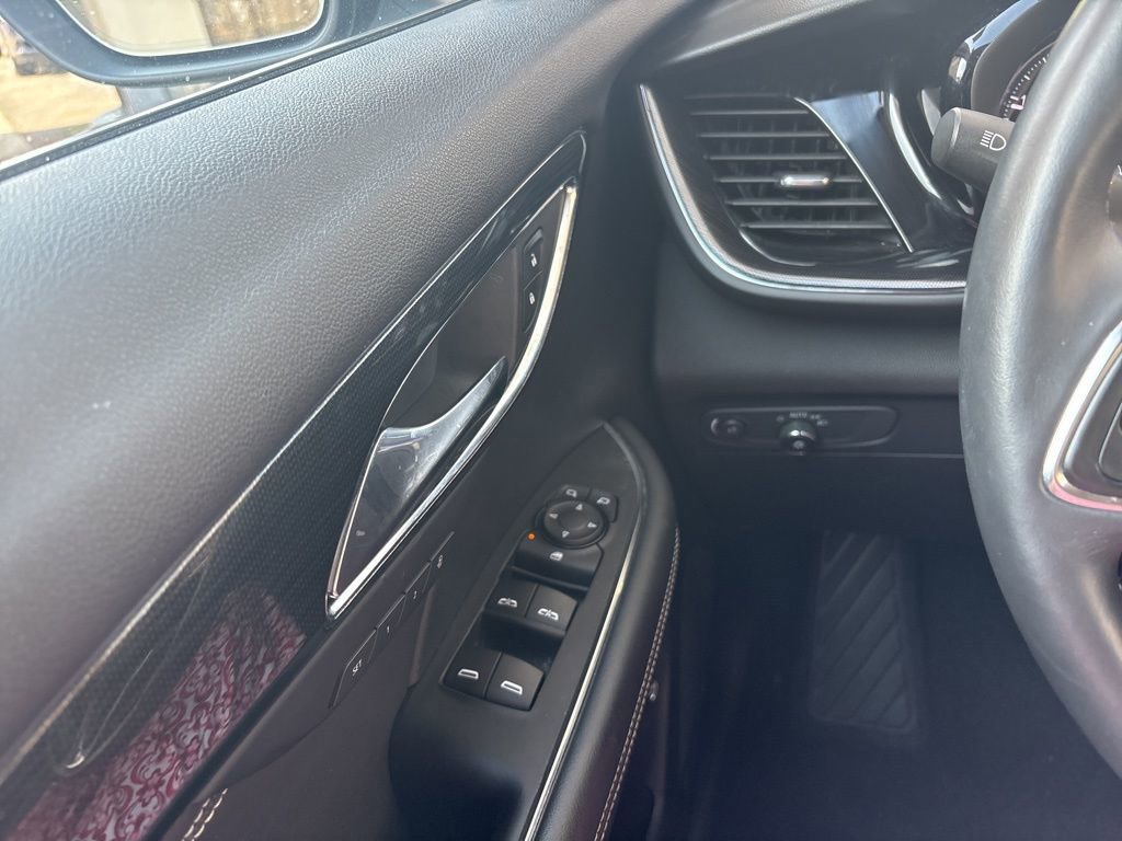 Used 2022 Buick Envision Essence w/ Sport Touring Package FWD image 24