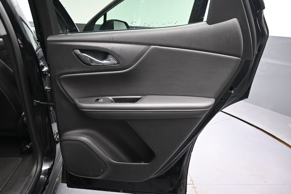 Used 2025 Chevrolet Blazer LT FWD image 21