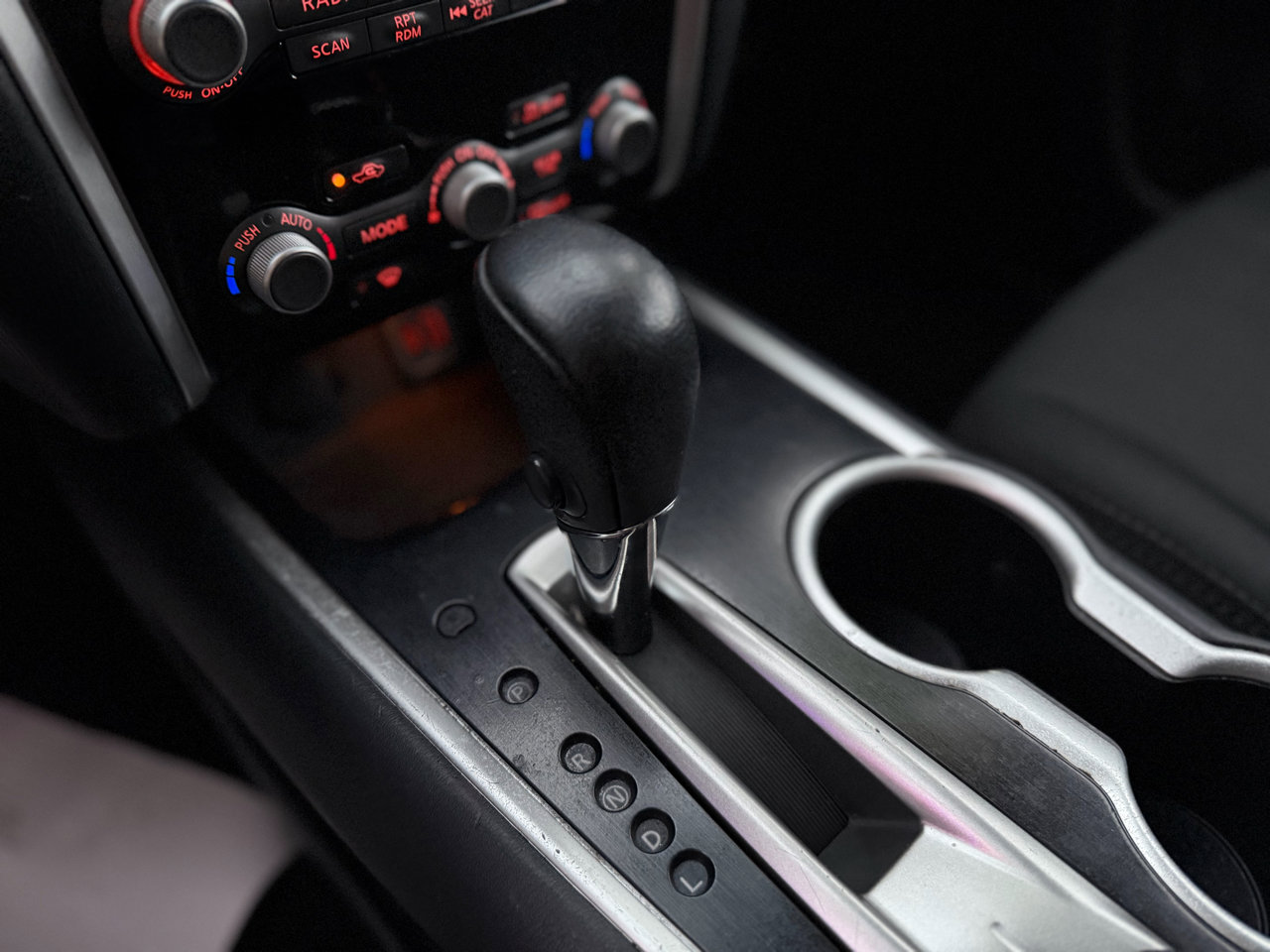 Used 2020 Nissan Pathfinder SV w/ Cargo Package image 21