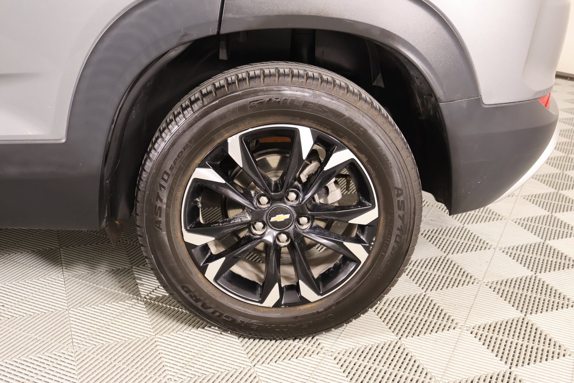 Used 2023 Chevrolet TrailBlazer LT FWD image 18