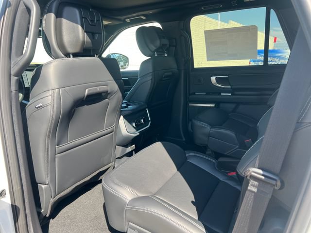 New 2027 Ford Expedition Platinum w/ Stealth Performance Package AWD/4WD image 21