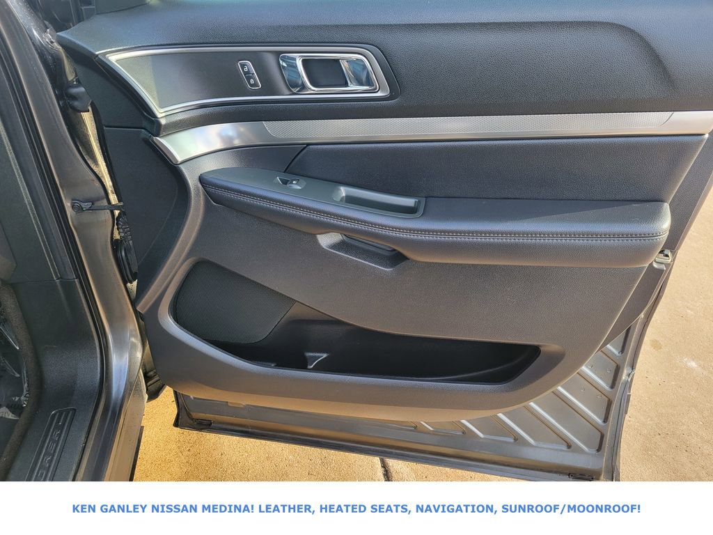 Used 2018 Ford Explorer XLT w/ Equipment Group 202A image 56