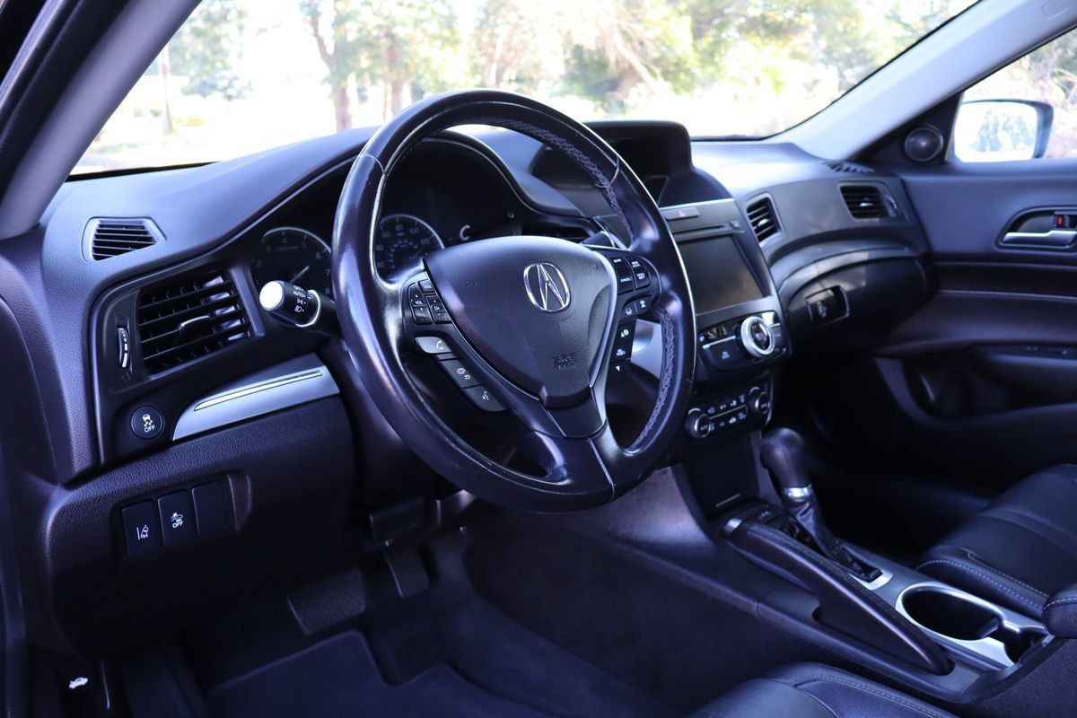 Used 2020 Acura ILX w/ Premium Package FWD image 15