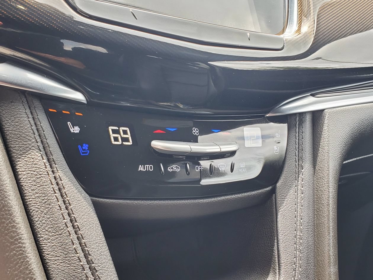 Used 2025 Cadillac XT6 Sport w/ Platinum Package AWD/4WD image 23