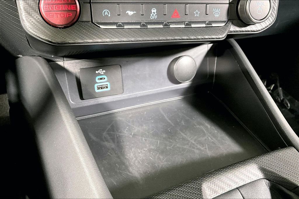 Used 2025 Ford Mustang Coupe image 34