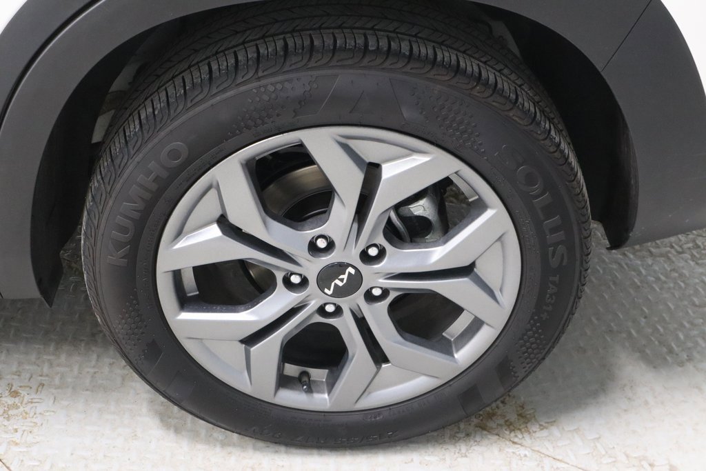 Used 2024 Kia Seltos S image 18