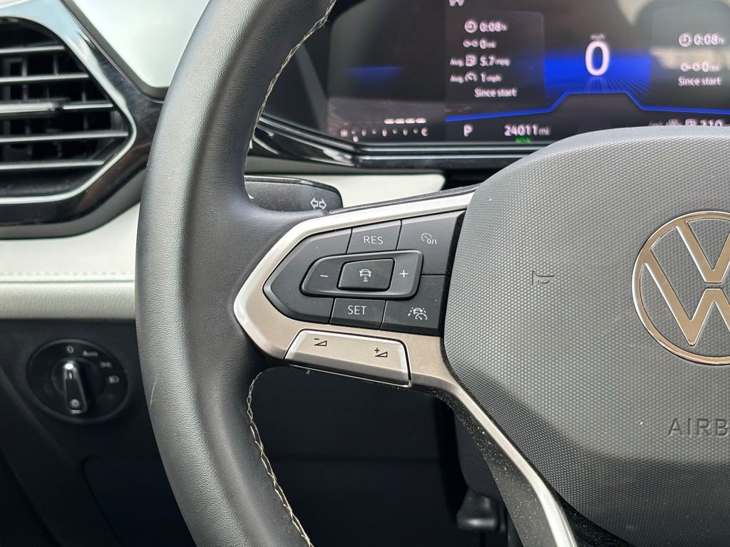 Used 2025 Volkswagen Taos S FWD image 15