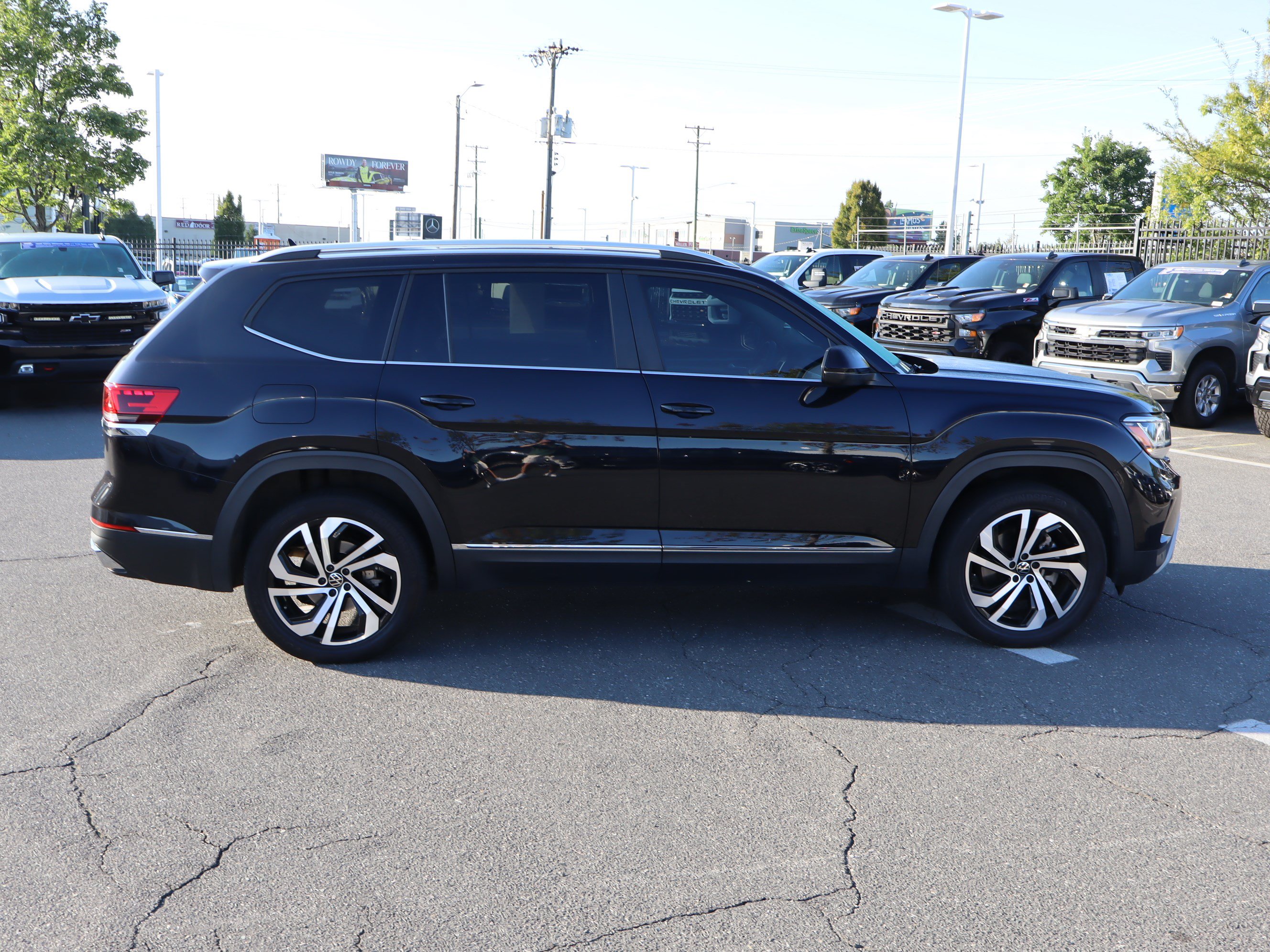 Used 2023 Volkswagen Atlas SEL AWD/4WD image 22