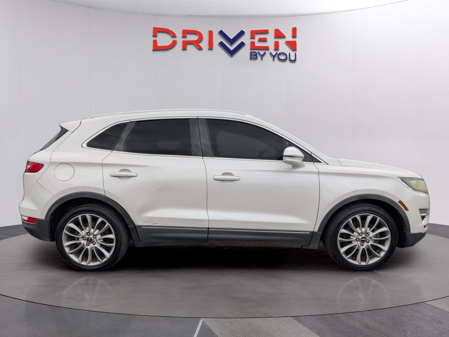 Used 2015 Lincoln MKC FWD w/ Equipment Group 102A Reserve image 6