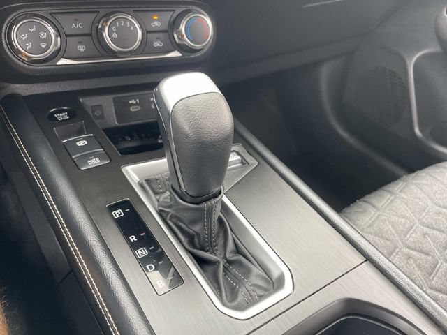 Used 2025 Nissan Kicks SV AWD/4WD image 25