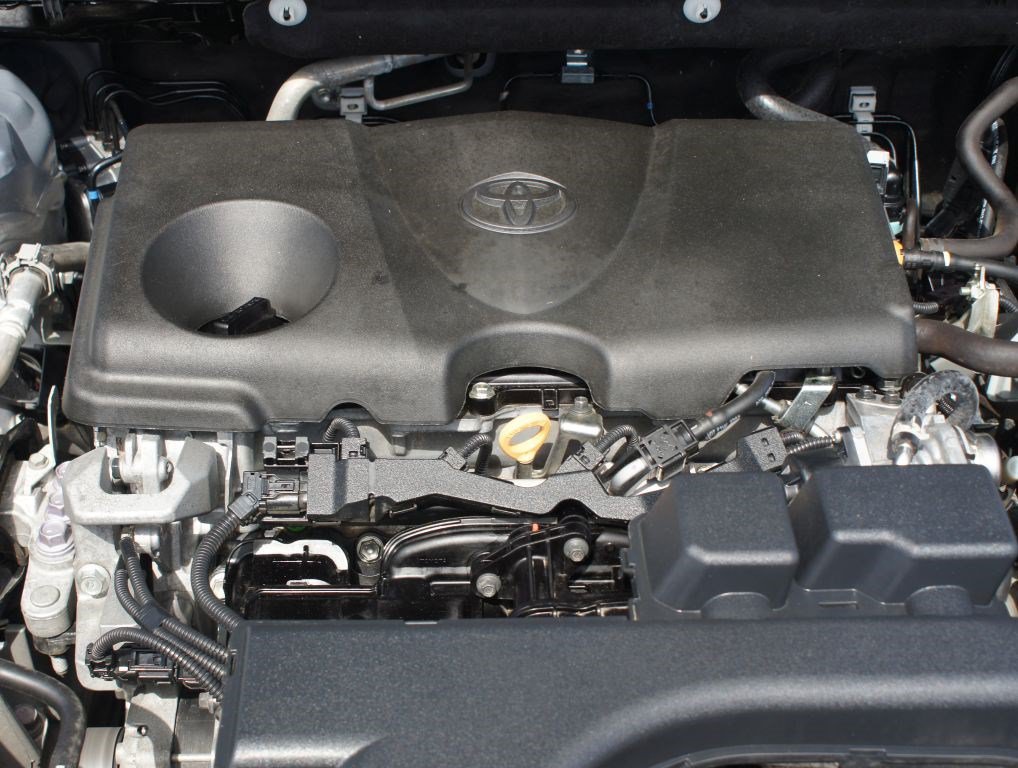 Used 2024 Toyota RAV4 LE FWD image 25