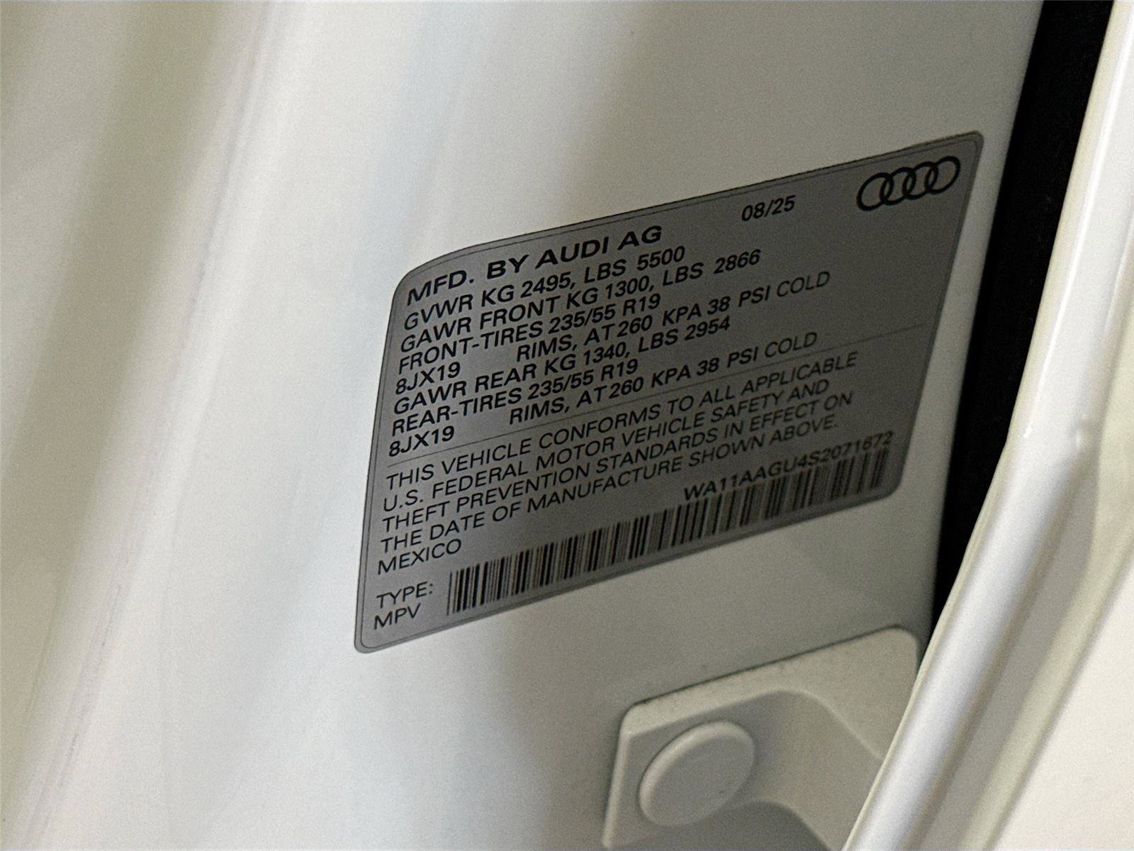 Certified 2025 Audi Q5 Premium w/ Convenience Package image 33