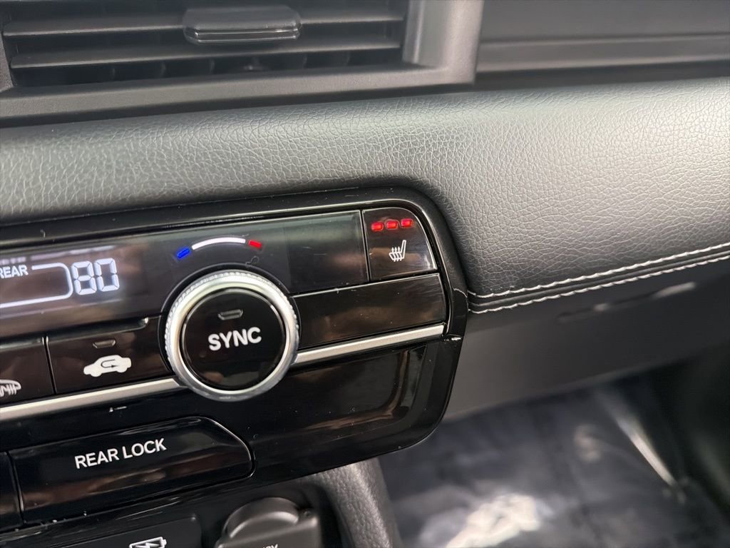 Used 2025 Honda Pilot Touring image 20