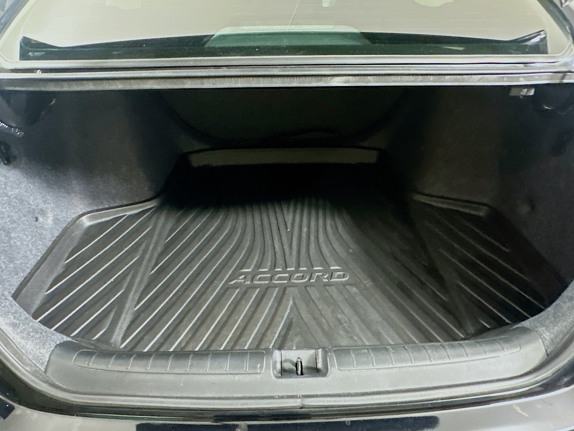 Used 2019 Honda Accord LX image 28
