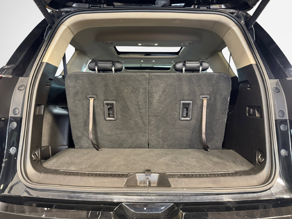 Used 2019 GMC Acadia Denali w/ Technology Package AWD/4WD image 25