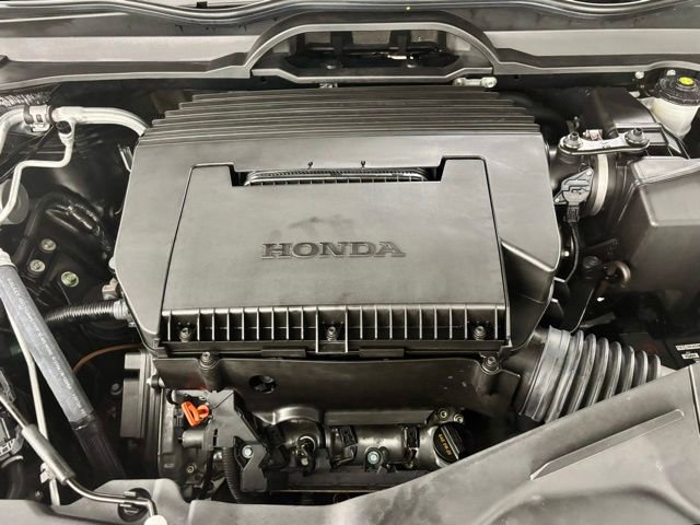 Used 2025 Honda Pilot Sport image 51