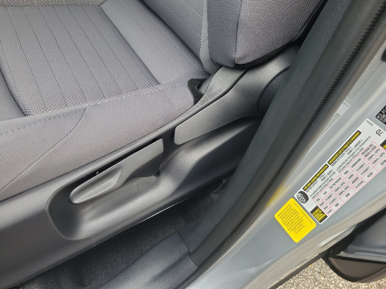 Used 2026 Toyota Corolla Cross AWD Hybrid image 17