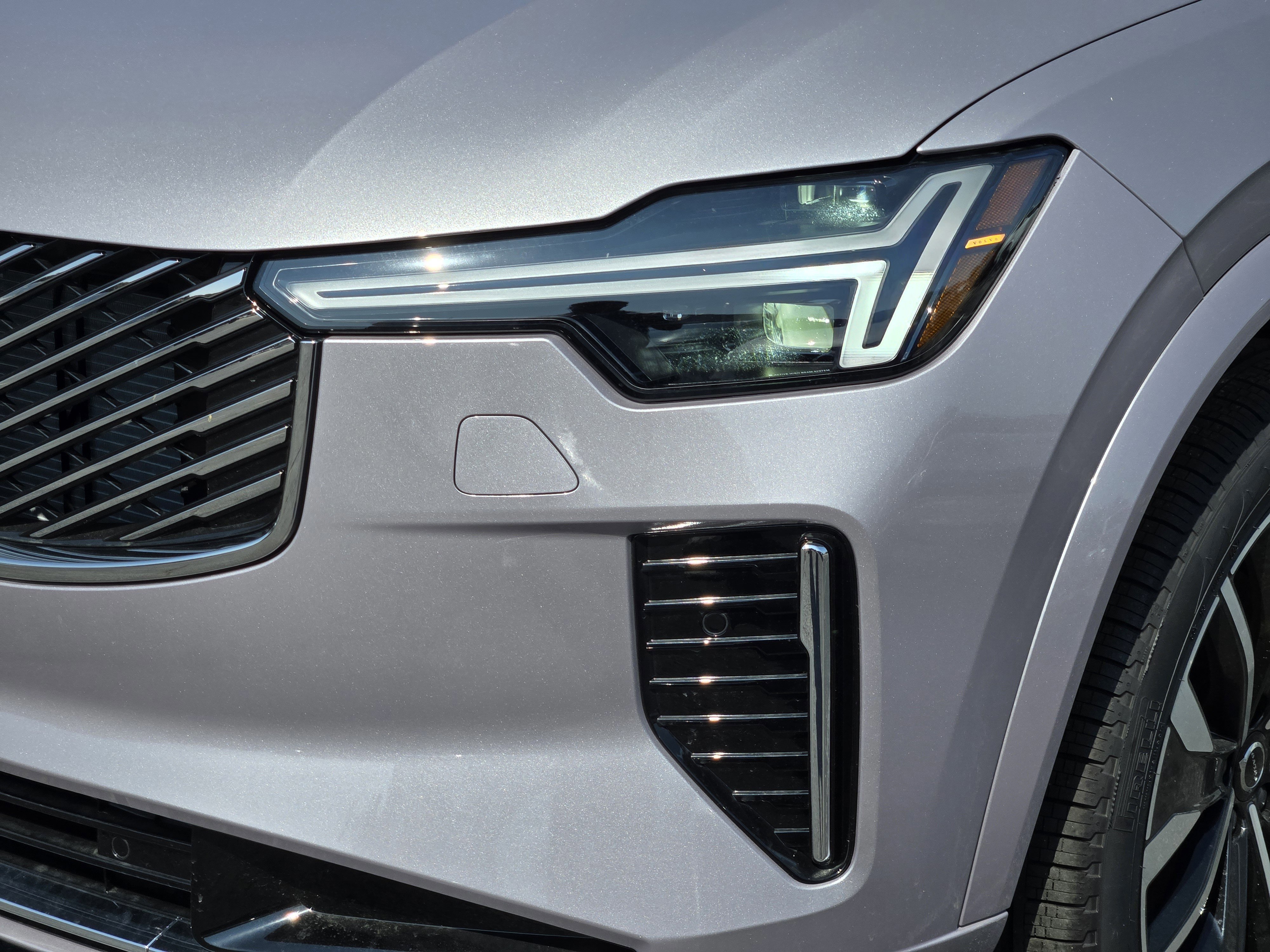 New 2026 Volvo XC90 B5 Core w/ Protection Package Premier image 30