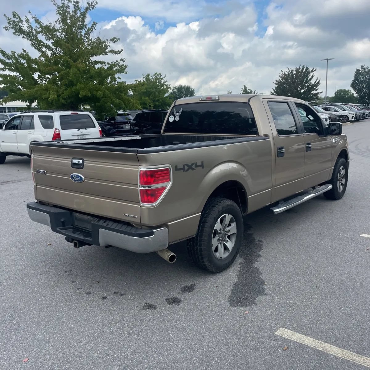 Used 2012 Ford F150 XLT w/ XLT Chrome Pkg AWD/4WD image 8