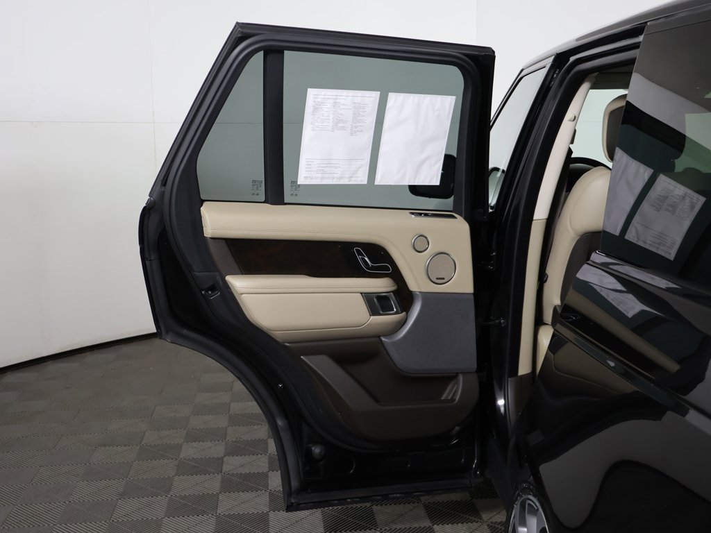 Used 2020 Land Rover Range Rover HSE image 26