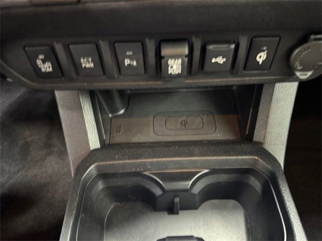 Used 2020 Toyota Tacoma 4x4 Double Cab image 16