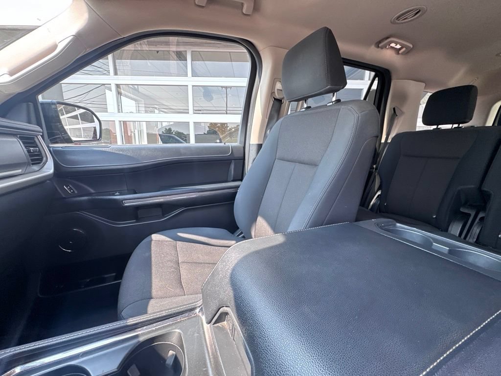 Used 2023 Ford Expedition XL AWD/4WD image 19