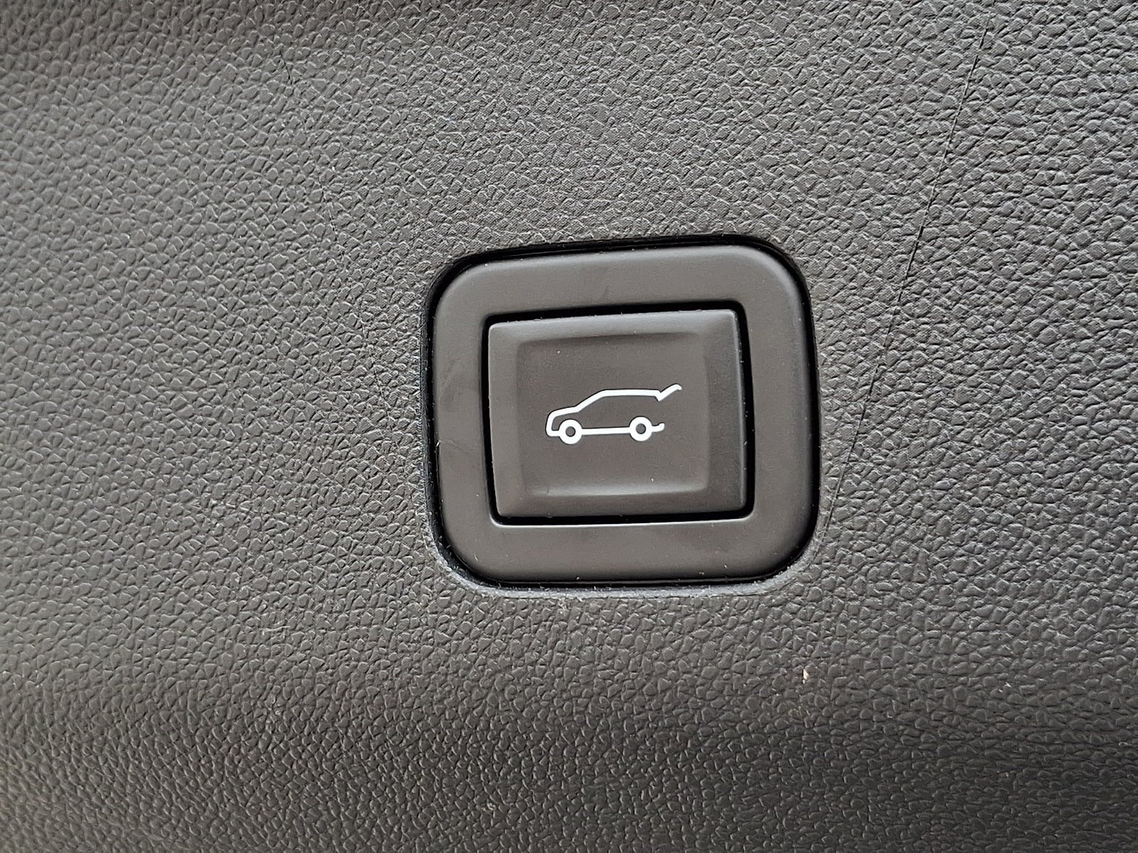 Used 2024 Chevrolet Tahoe LT AWD/4WD image 32