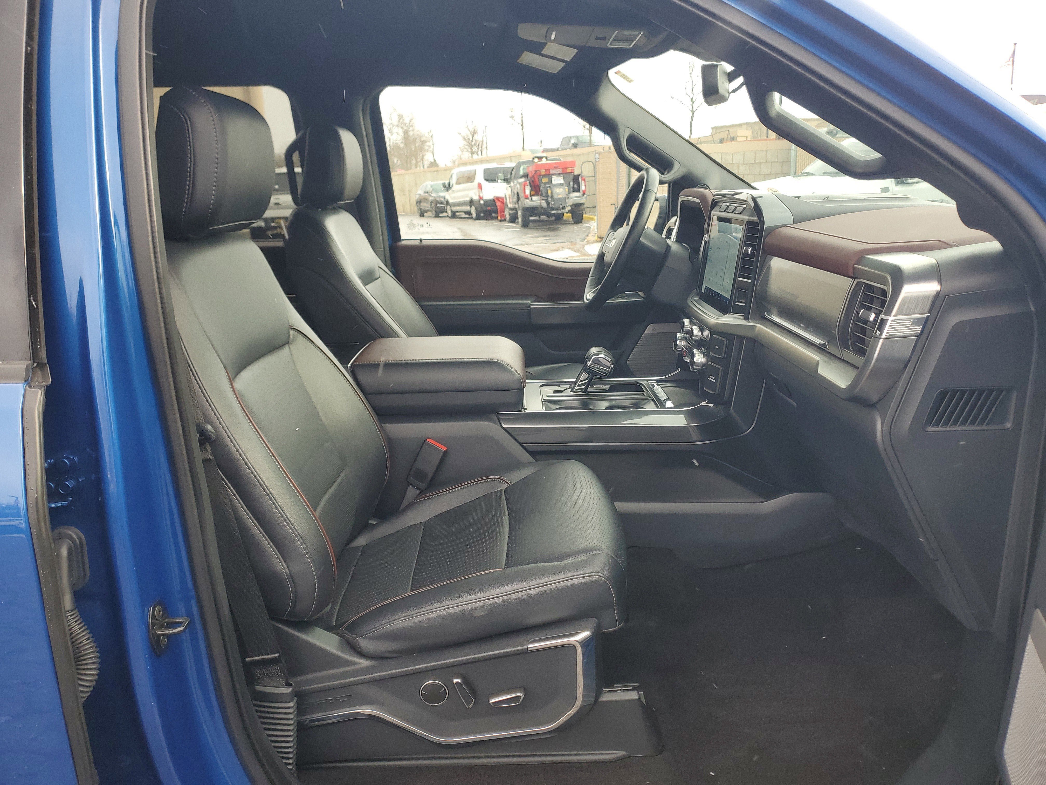 Used 2022 Ford F150 Lariat w/ Equipment Group 502A High AWD/4WD image 9