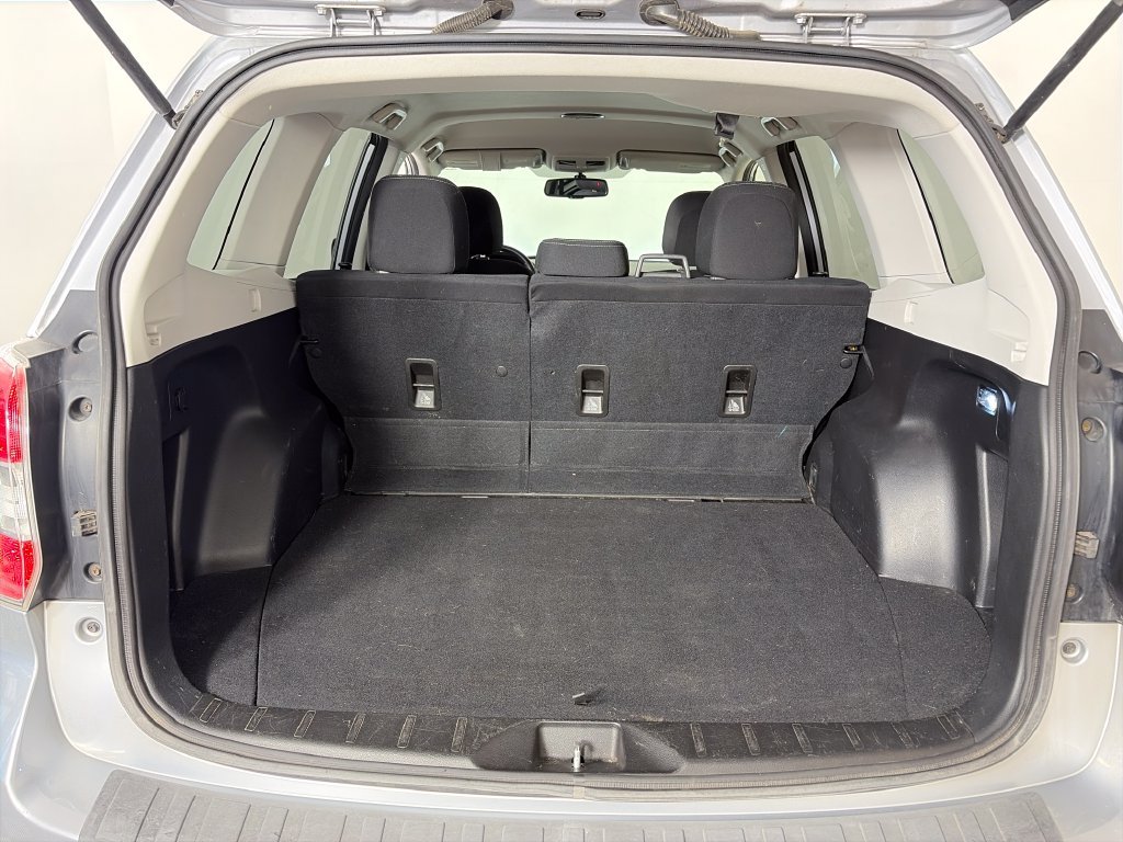Used 2014 Subaru Forester 2.5i Premium AWD/4WD image 25