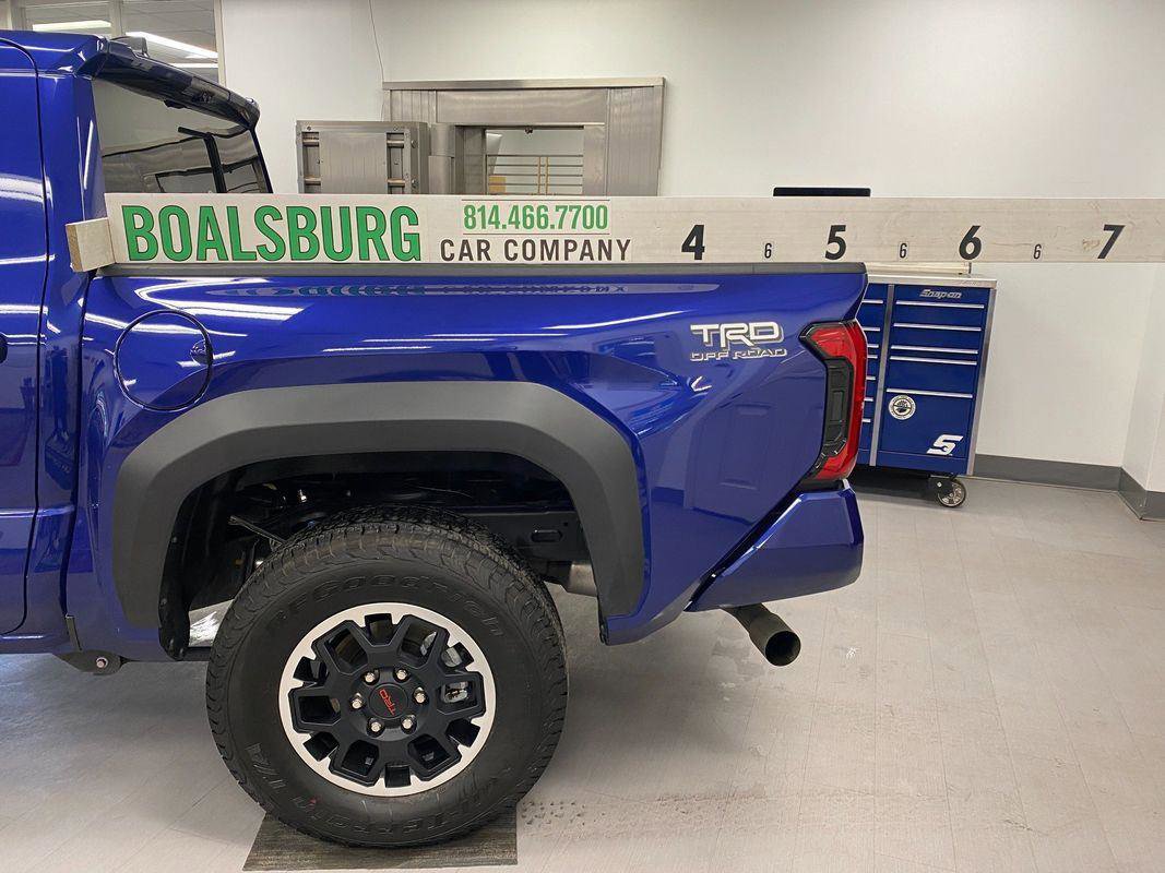 Used 2025 Toyota Tacoma TRD Off-Road image 7