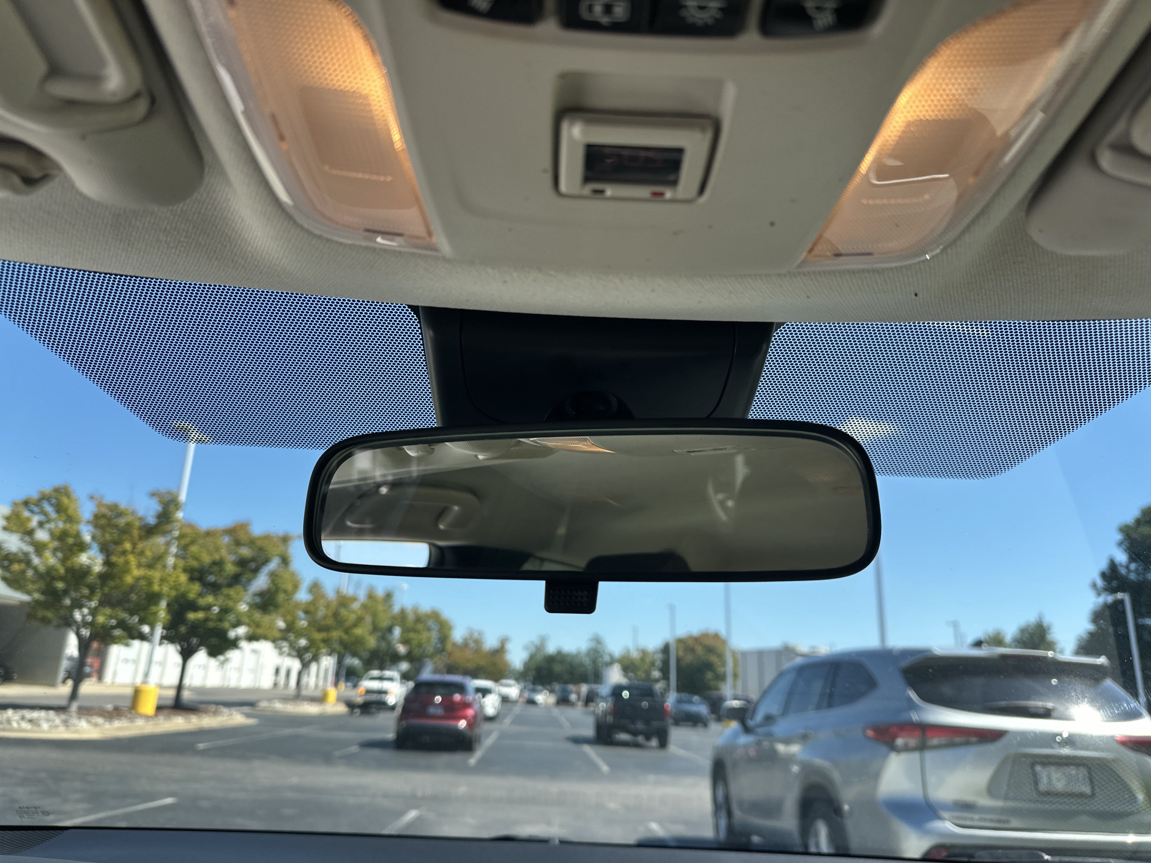 Used 2020 Toyota Corolla LE FWD image 27