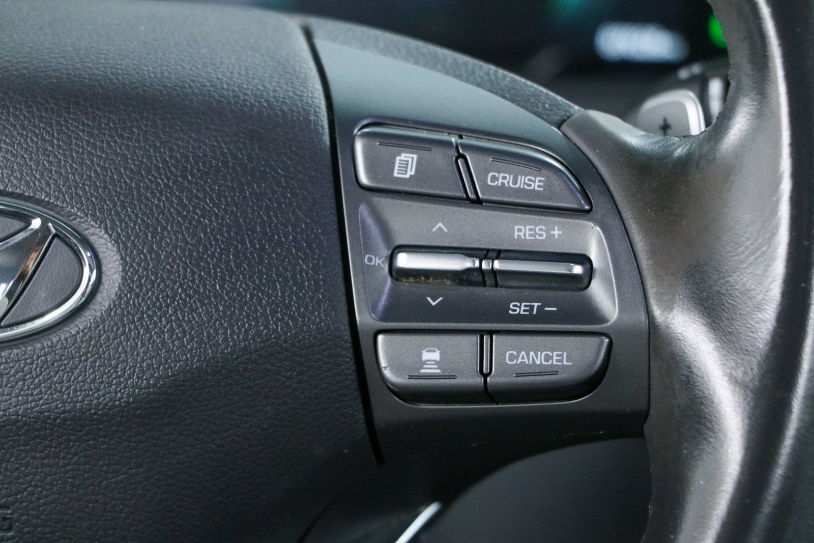 Used 2022 Hyundai Ioniq Limited FWD image 14