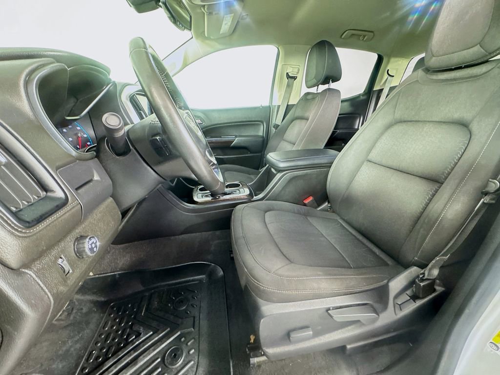 Used 2020 GMC Canyon SLE image 24